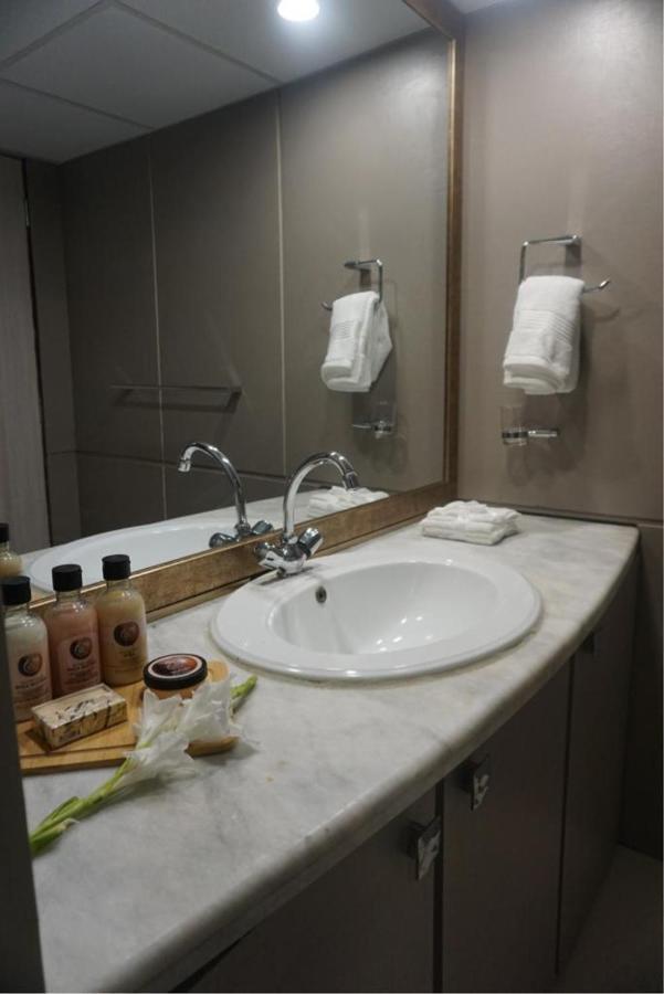 Airport Hotel Καράτσι Εξωτερικό φωτογραφία